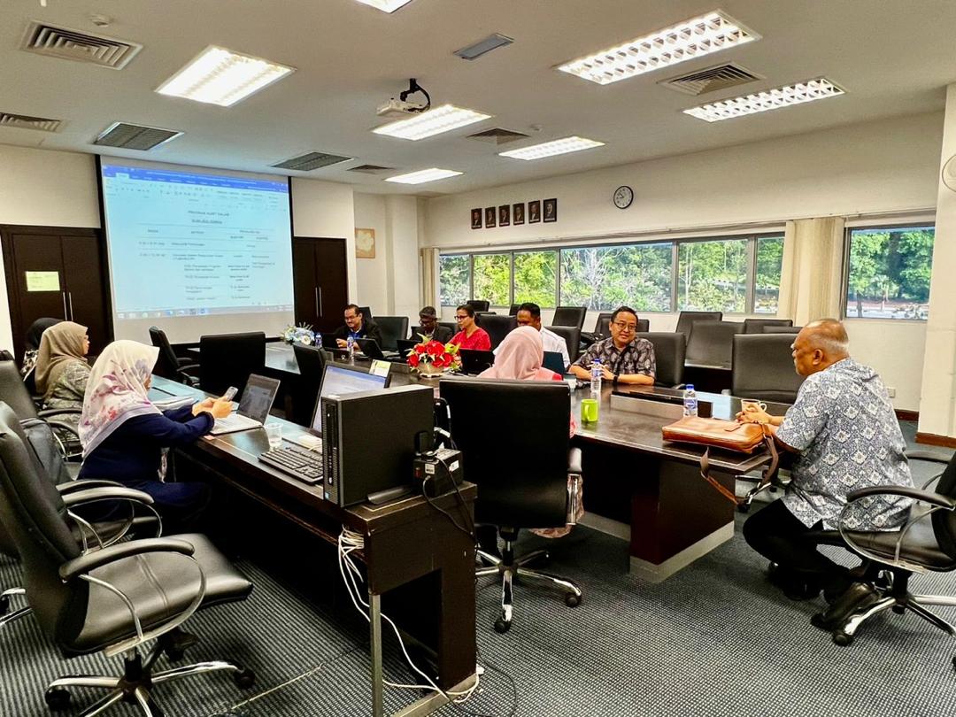 53726634916 12e76efb10 o